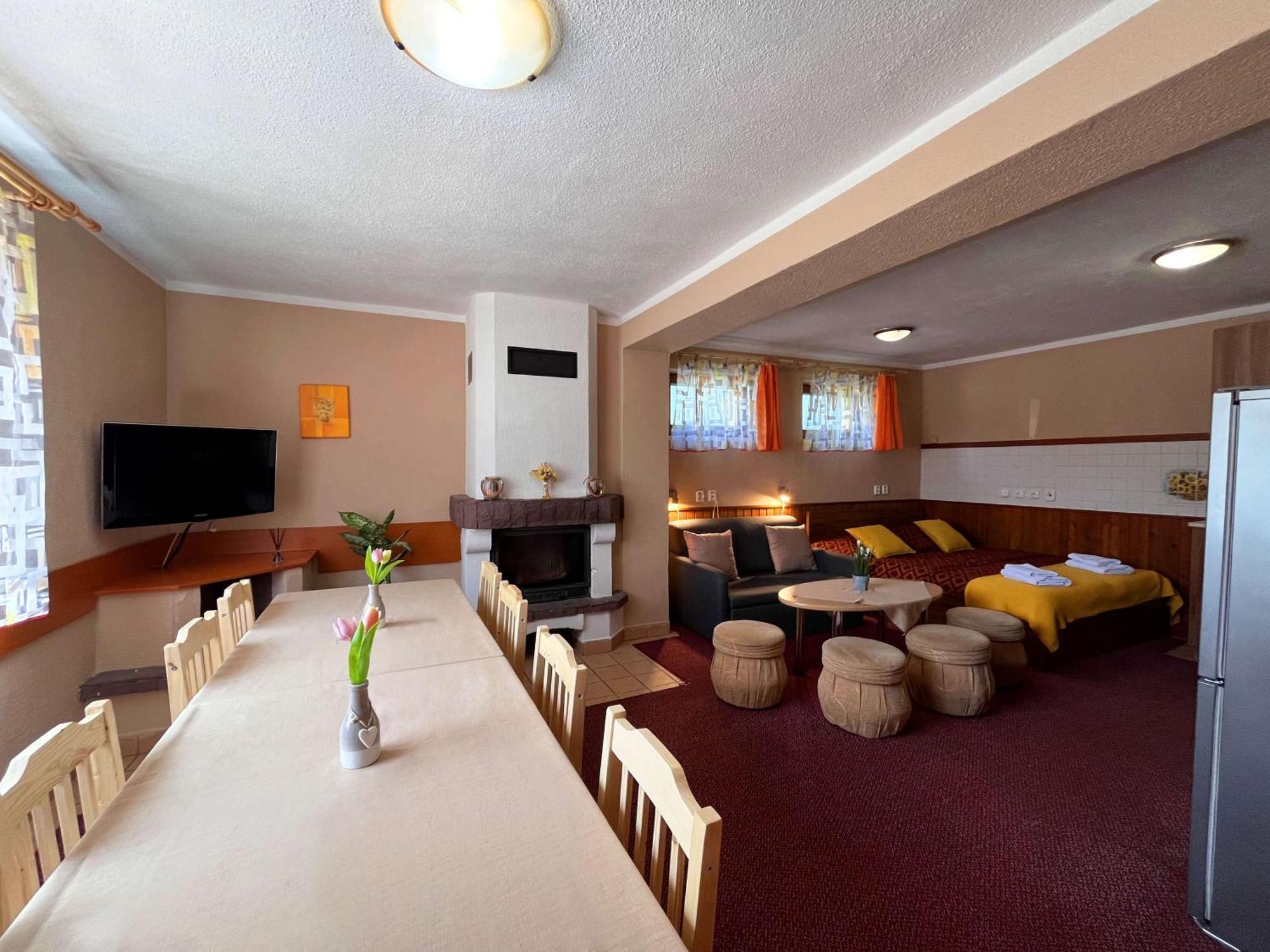Aparthotel Jurika Liptov Liptovský Mikuláš Exterior foto